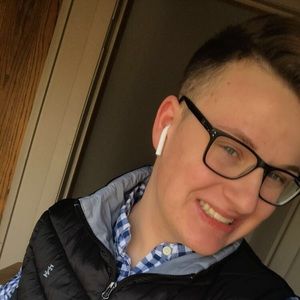 Meet your Posher, Hunter